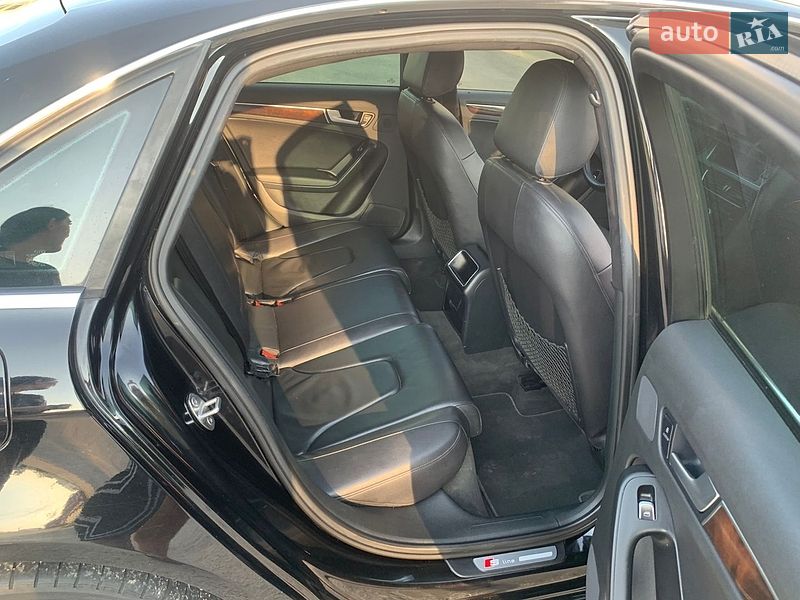 Седан Audi A4 2013 в Харькове