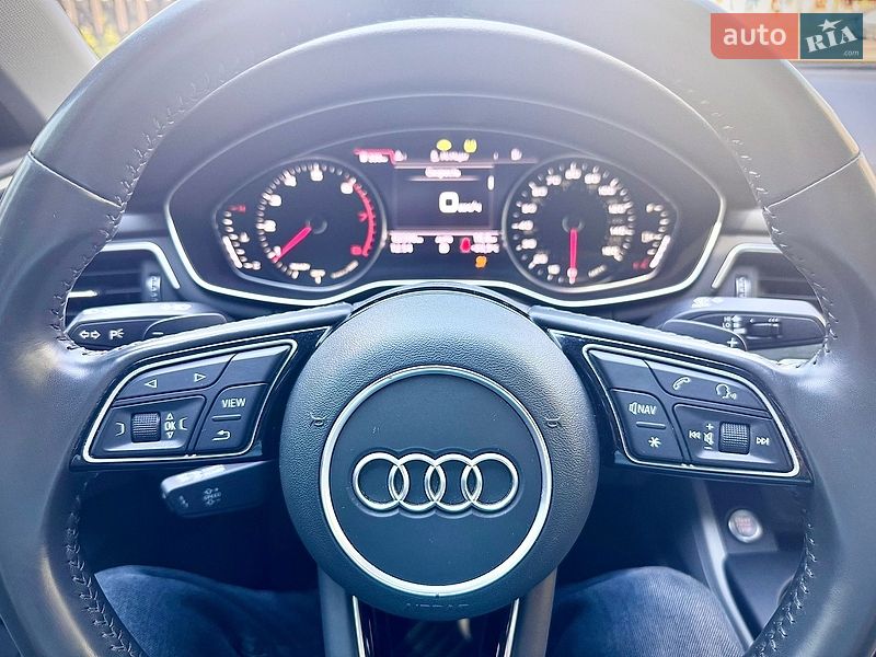 Седан Audi A4 2018 в Дніпрі