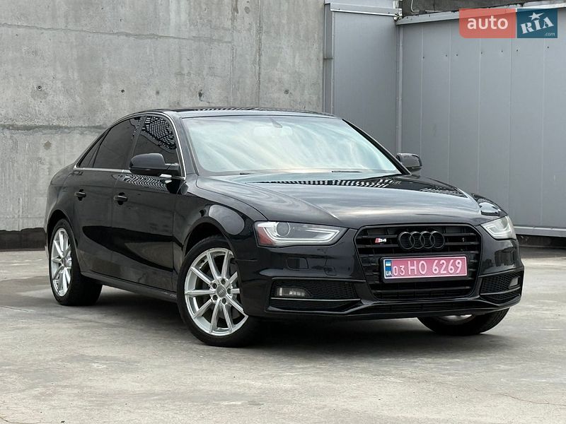 Седан Audi A4 2016 в Киеве