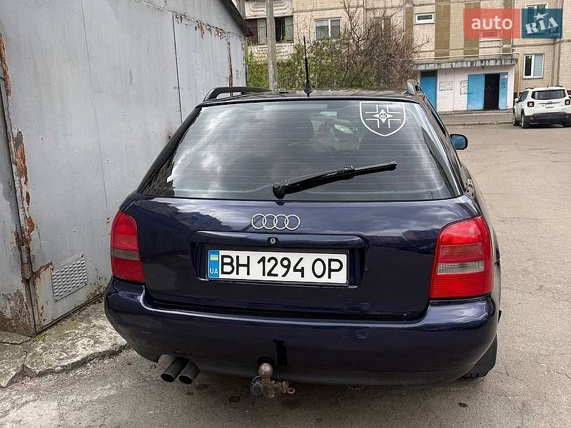 Универсал Audi A4 1996 в Киеве