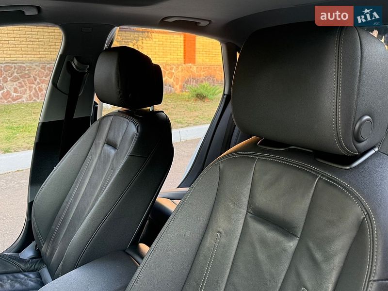 Седан Audi A4 2021 в Рівному