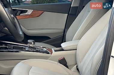 Седан Audi A4 2023 в Рівному