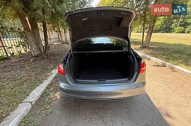 Седан Audi A4 2013 в Бучачі