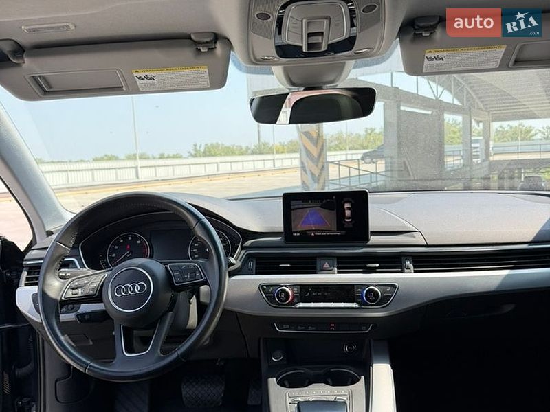 Седан Audi A4 2016 в Полтаві