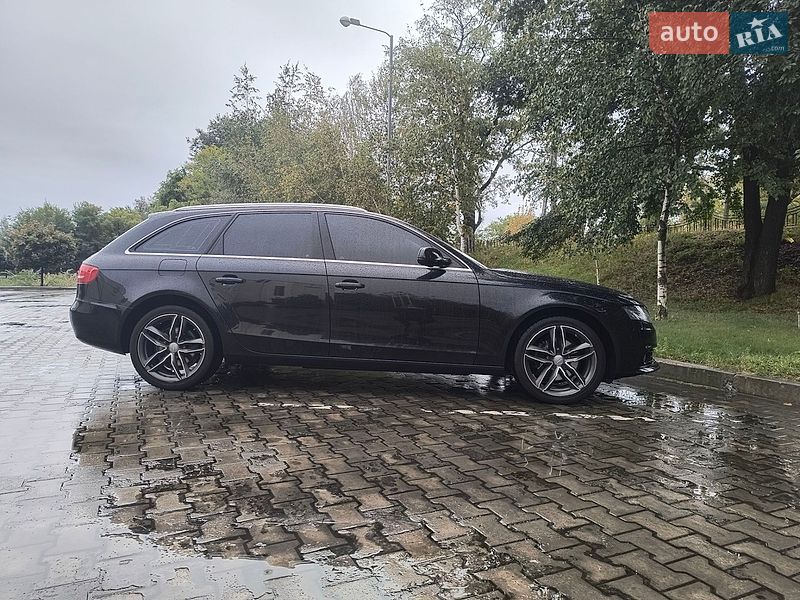 Універсал Audi A4 2009 в Дніпрі