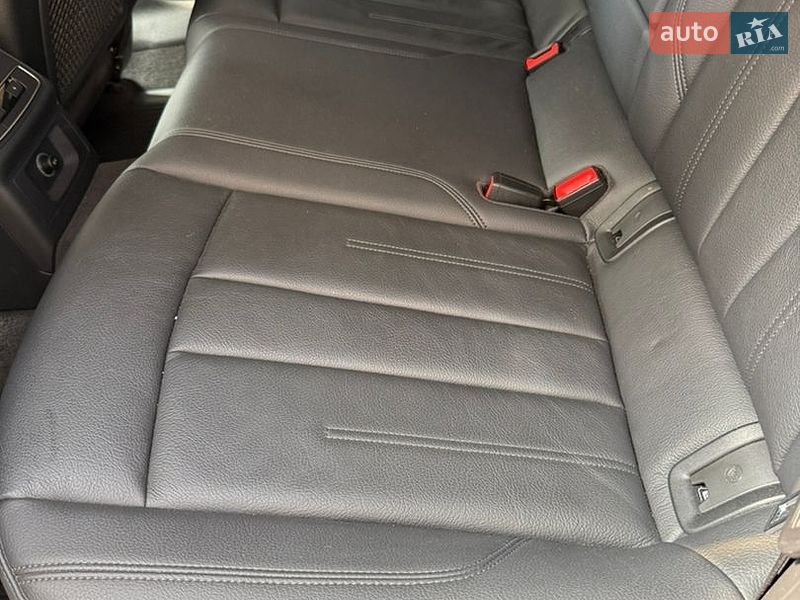 Седан Audi A4 2018 в Рівному