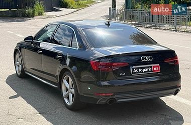 Седан Audi A4 2016 в Києві