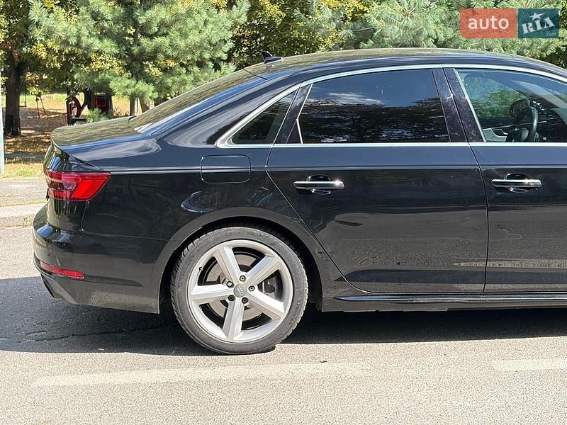 Седан Audi A4 2016 в Києві