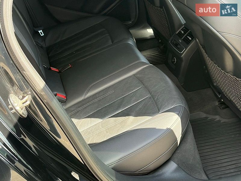 Седан Audi A4 2016 в Києві