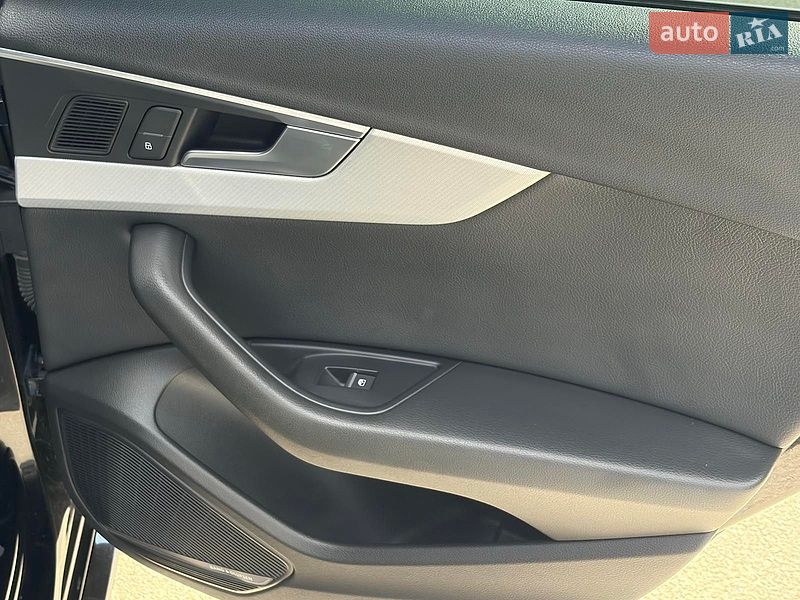 Седан Audi A4 2016 в Києві