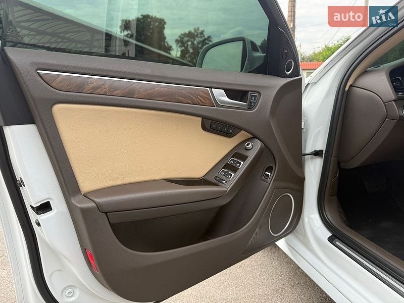 Седан Audi A4 2014 в Днепре
