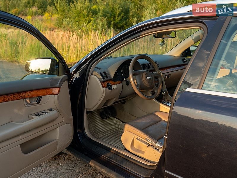 Універсал Audi A4 2002 в Дрогобичі