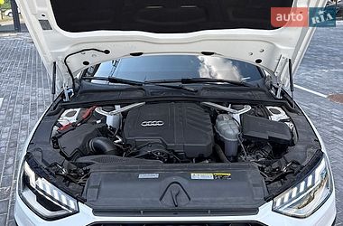 Седан Audi A4 2022 в Полтаве