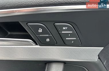Седан Audi A4 2018 в Днепре