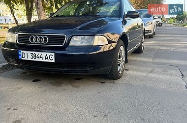 Седан Audi A4 1997 в Ровно