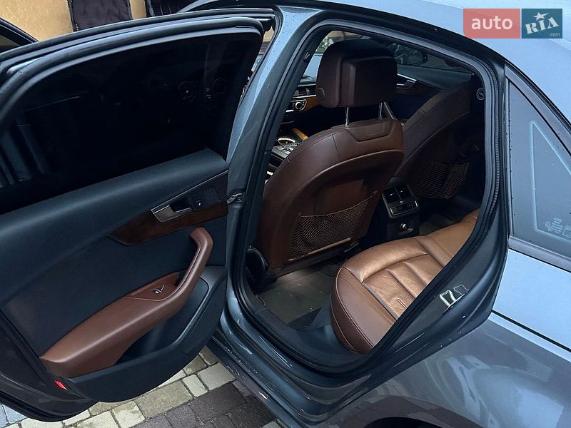 Седан Audi A4 2018 в Монастыриске
