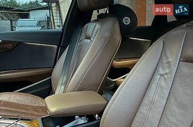 Седан Audi A4 2018 в Монастыриске