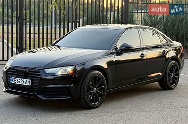 Седан Audi A4 2018 в Кривом Роге