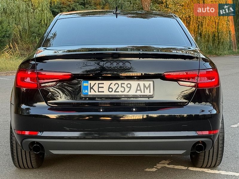 Седан Audi A4 2018 в Кривом Роге