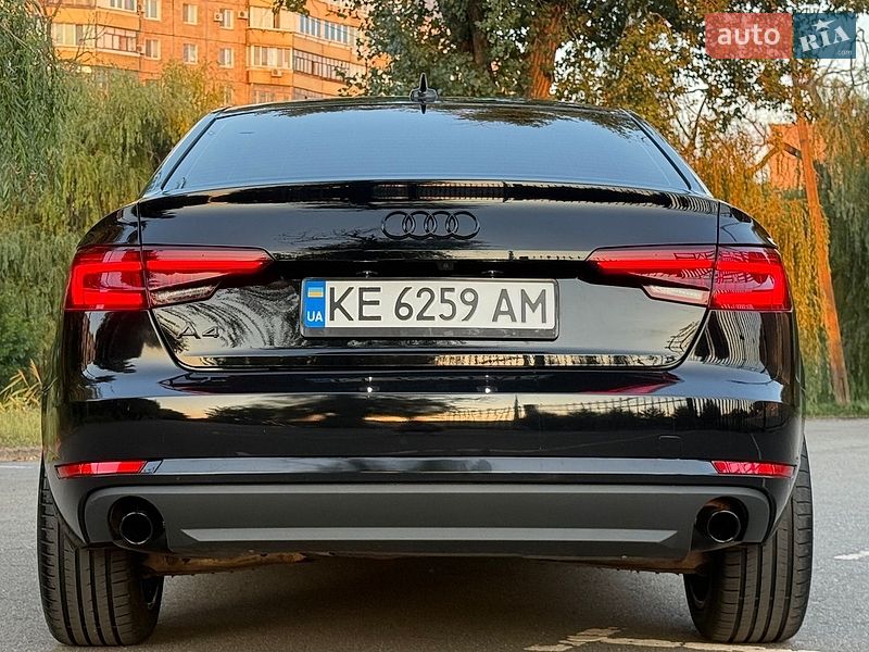 Седан Audi A4 2018 в Кривом Роге