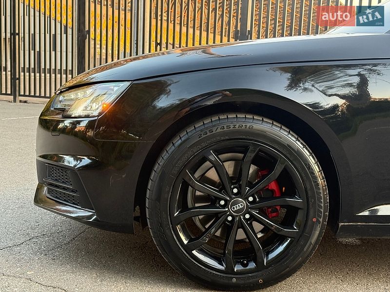 Седан Audi A4 2018 в Кривом Роге
