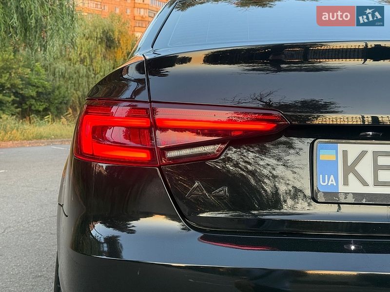 Седан Audi A4 2018 в Кривом Роге