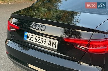 Седан Audi A4 2018 в Кривом Роге