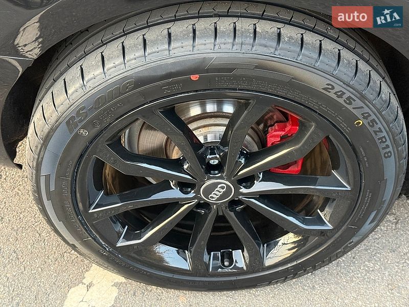 Седан Audi A4 2018 в Кривом Роге