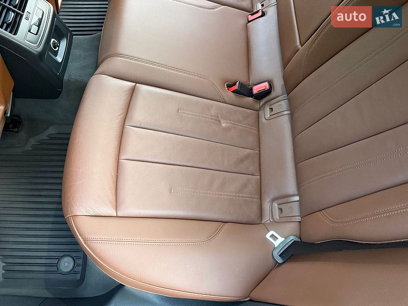 Седан Audi A4 2018 в Кривом Роге