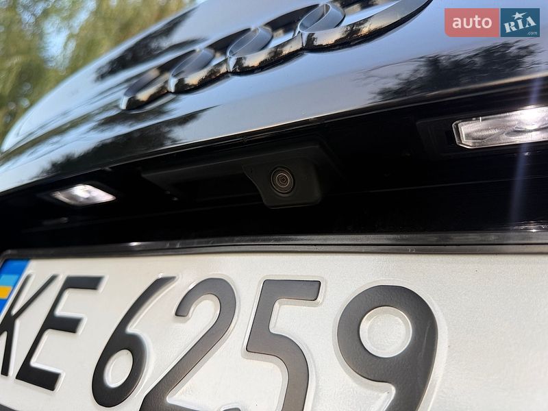 Седан Audi A4 2018 в Кривом Роге