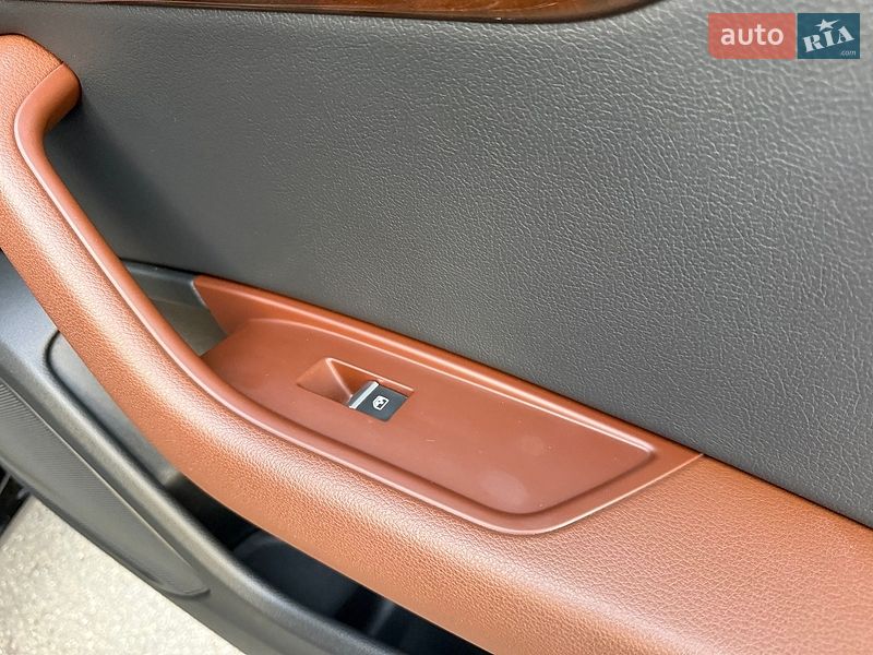 Седан Audi A4 2018 в Кривом Роге