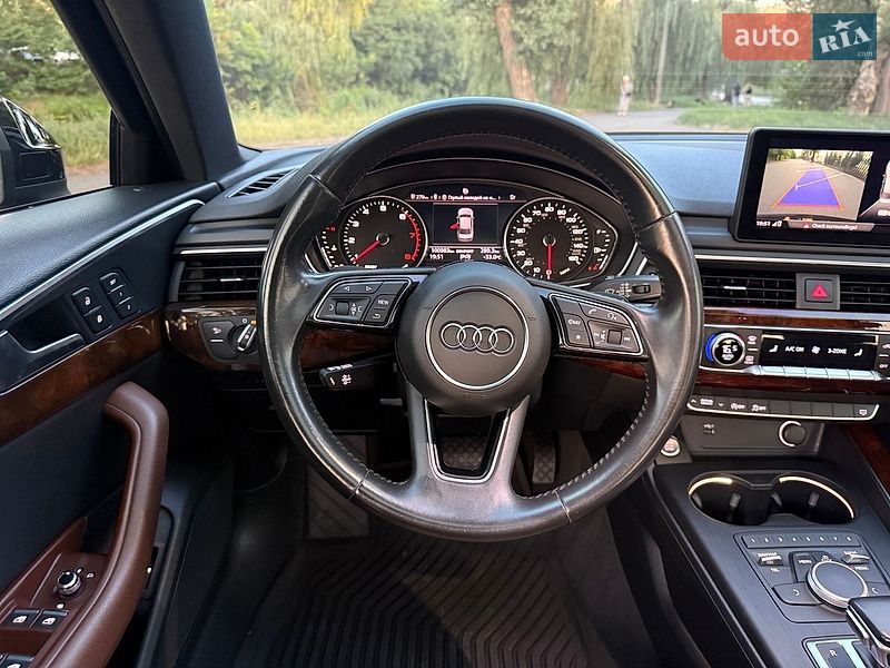 Седан Audi A4 2018 в Кривом Роге