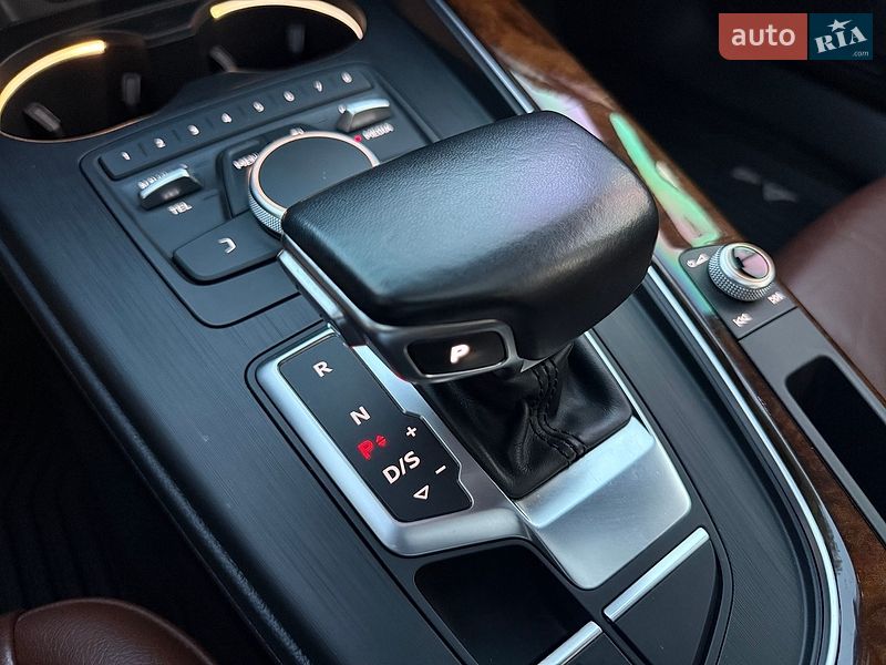 Седан Audi A4 2018 в Кривом Роге