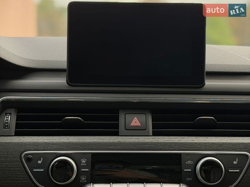 Седан Audi A4 2018 в Бурштині