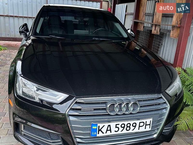 Седан Audi A4 2018 в Киеве