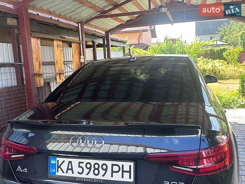 Седан Audi A4 2018 в Киеве