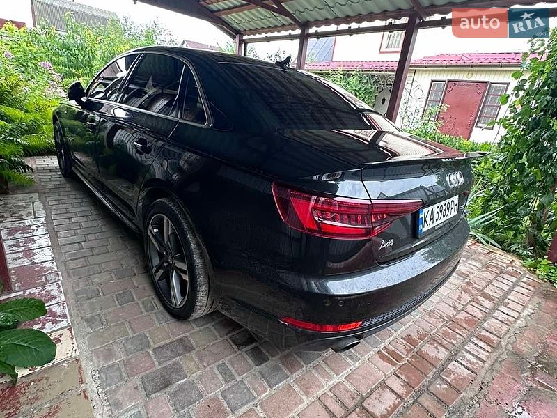 Седан Audi A4 2018 в Киеве