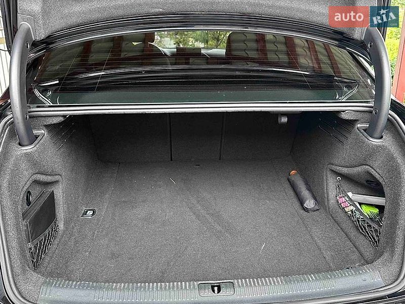 Седан Audi A4 2018 в Киеве