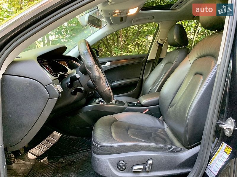 Седан Audi A4 2012 в Києві