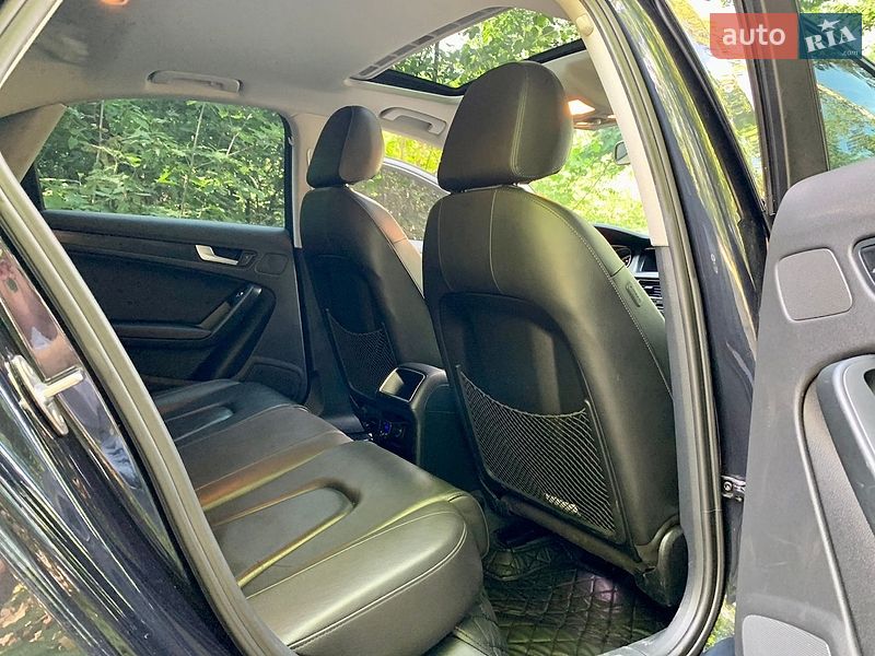Седан Audi A4 2012 в Києві