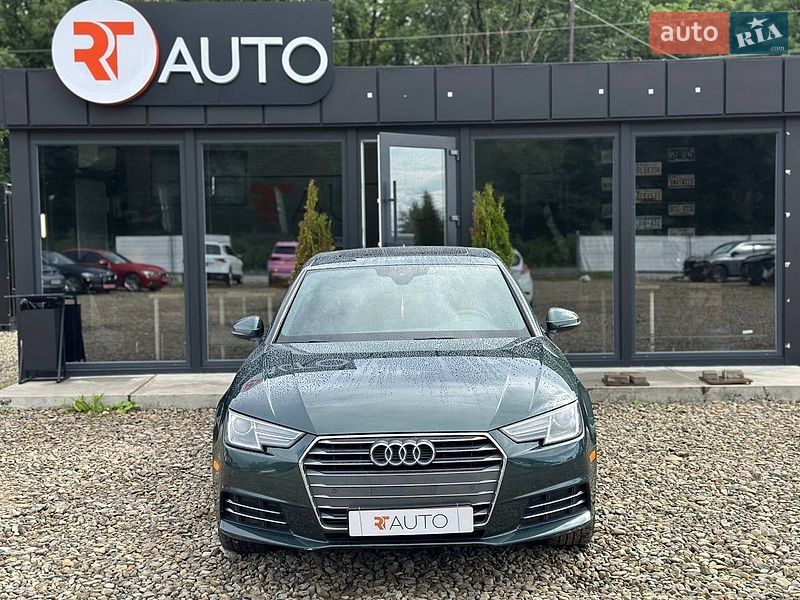 Седан Audi A4 2016 в Львові
