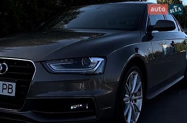Седан Audi A4 2014 в Львові