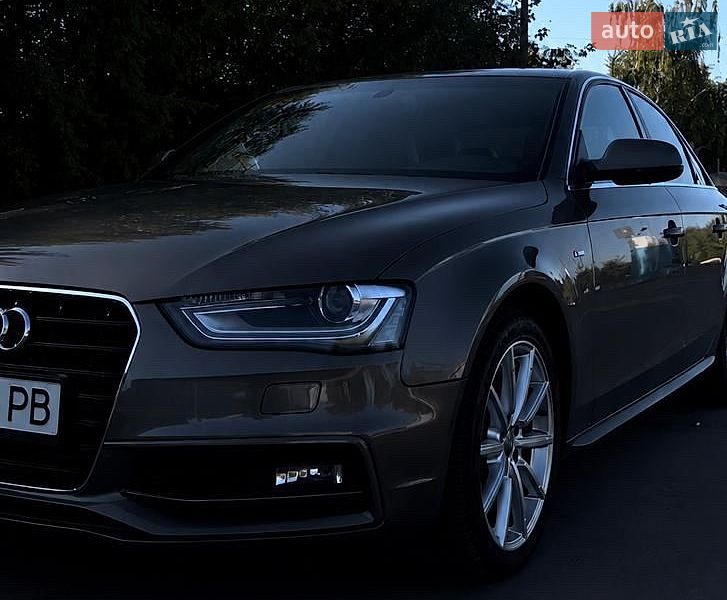 Седан Audi A4 2014 в Львові