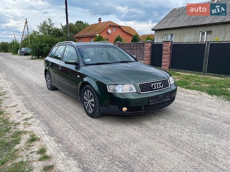 Универсал Audi A4 2001 в Рокитном