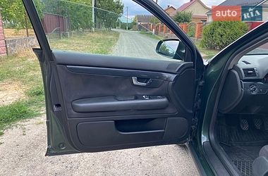 Универсал Audi A4 2001 в Рокитном