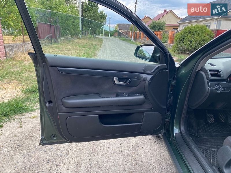 Универсал Audi A4 2001 в Рокитном