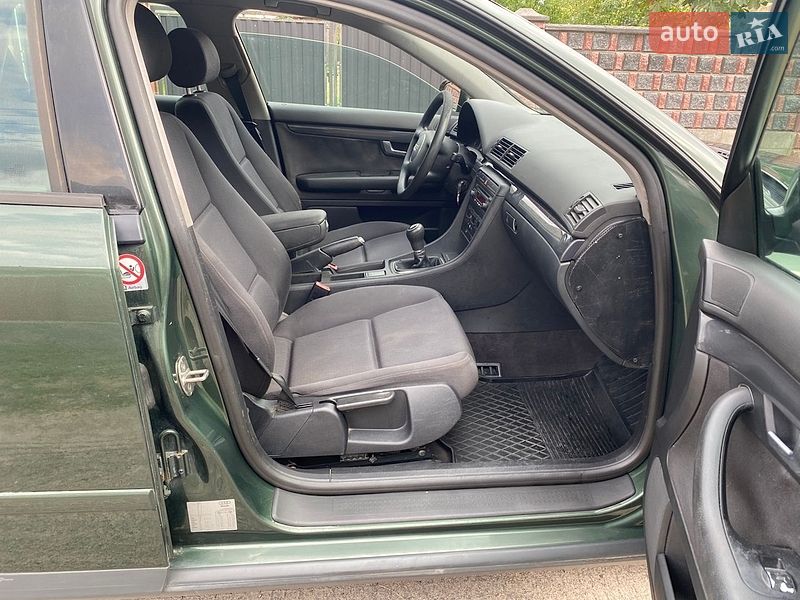 Универсал Audi A4 2001 в Рокитном