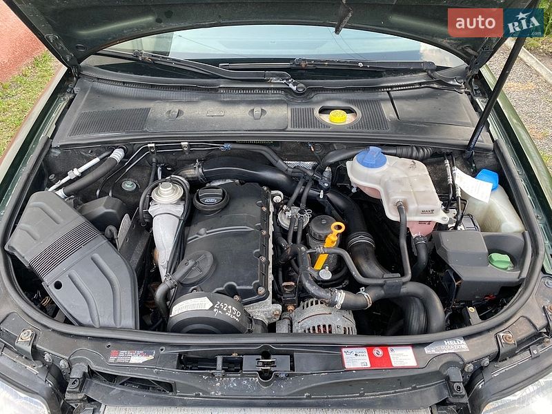 Универсал Audi A4 2001 в Рокитном