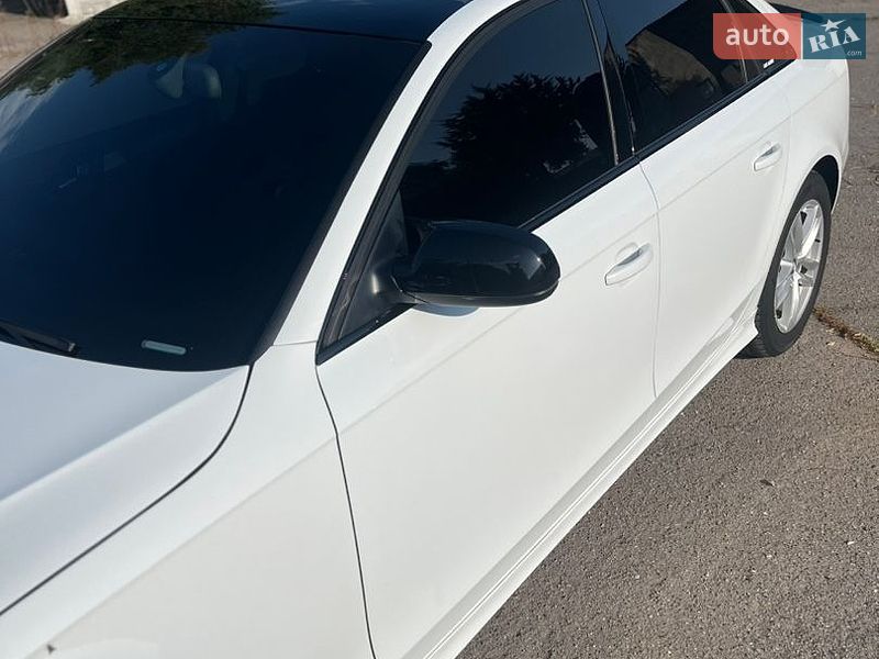Седан Audi A4 2012 в Вінниці
