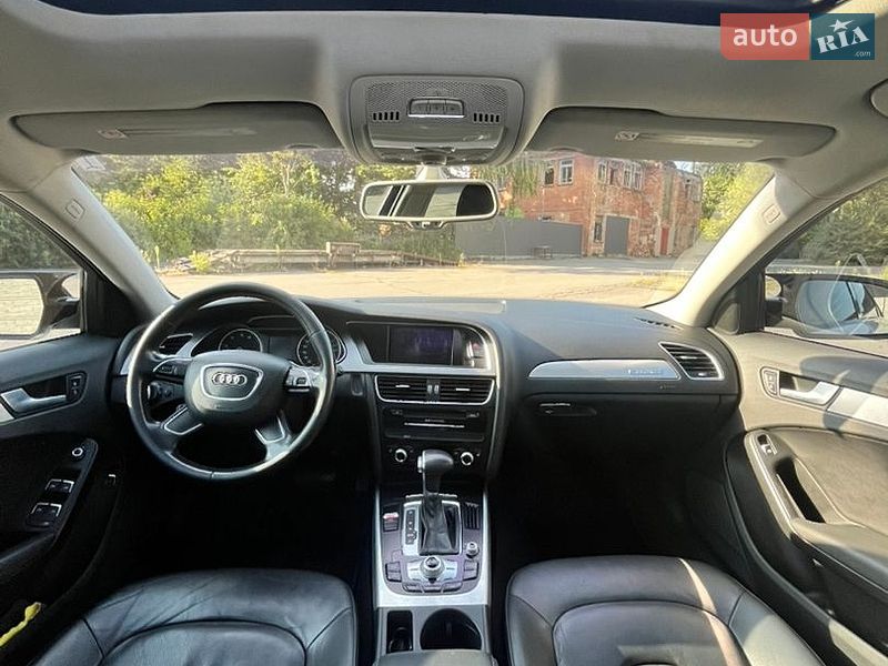 Седан Audi A4 2012 в Вінниці